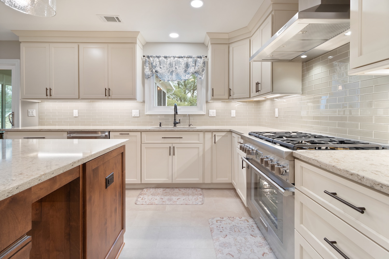 Read more about the article Why a Kitchen Remodel Should be in The Cards For You in 2023